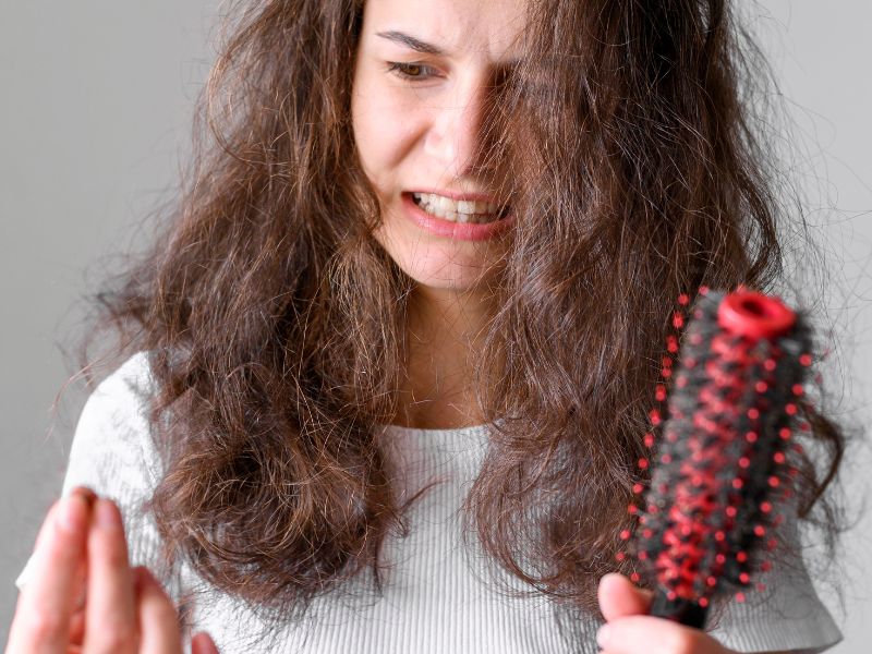 perdita capelli fragili e allattamento